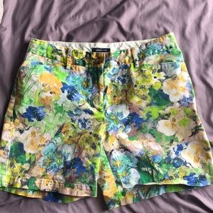 Lands’ End floral mid-rise shorts